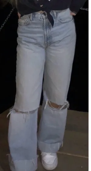 ZARA Jeans thumbnail 1