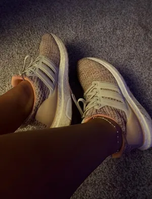 Adidas Ultraboost thumbnail 1
