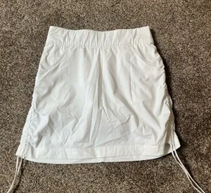 White Columbia skort  thumbnail 1