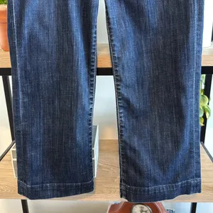 7 For All Mankind Mid-Rise Dojo Crop Jeans, 28 thumbnail 3