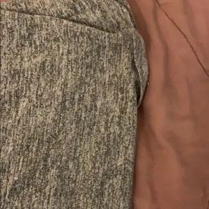 Super soft grey marled cute top a pea in the pod thumbnail 4