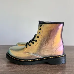 DR. MARTENS NEW Junior 1460 Lace Up Unisex Boots Size 5 or 4 #B1175 B1123 thumbnail 4