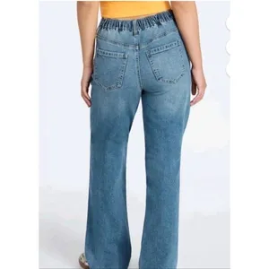 No Boundaries Womens Jeans Medium Wash Size XS High Rise Baggy Wide Leg thumbnail 2