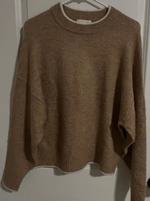H&M Sweater thumbnail 1