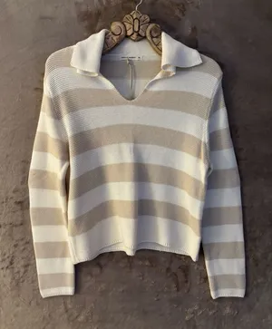 moon & madison Women’s Striped V-Notch Collar Sweater in Cream and Tan Size M thumbnail 1