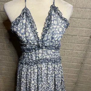 NWT Angel Biba Blue White Floral Low Back Criss Cross Tiered Dress Size XS‎ thumbnail 2
