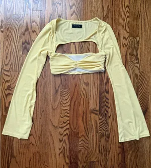 White fox what about me long sleeve crop lemon thumbnail 4