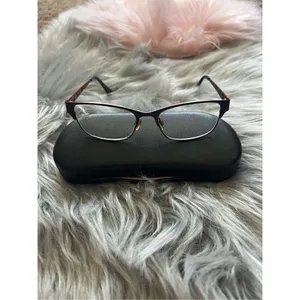 Fysh Prescription Glasses Woman’s thumbnail 2