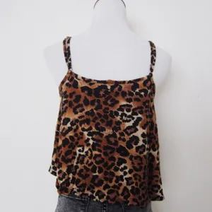 Heart & Hips Cheetah Print Crop Top thumbnail 4