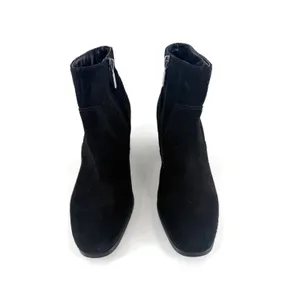 Blondo Alida Boot Size 7 Black Suede Waterproof Ankle Bootie Minimalist Timeless thumbnail 5