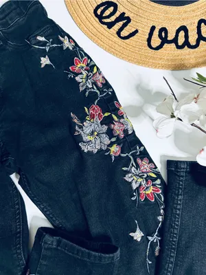Urban Outfitters BDG Twig High Rise Skinny Black Floral Embroidered Jeans 27 thumbnail 6