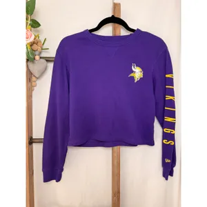 New Era NFL Minnesota Vikings Purple Waffle Knit Cropped Sweatshirt Womens S thumbnail 2