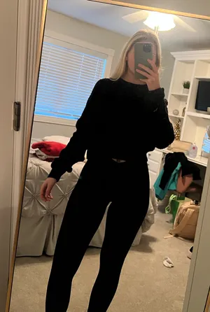 Urban Outfitters Sweater Cropped thumbnail 1
