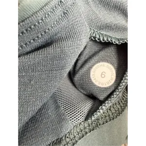 Lululemon Energy Bra High Neck Size 6 Linear Spray Dye Deep Ocean Luxtreme thumbnail 5