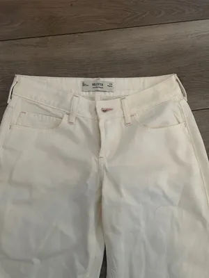 Cutest Womens Hollister Low-Rise Baggy Jeans in White thumbnail 3