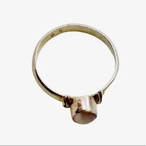Vintage Sterling Silver Lilac Cabochon Cats Eye Ring thumbnail 2