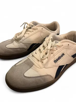 Reebok shoes thumbnail 2