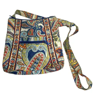 Vera Bradley Crossbody Bag Paisley Floral Quilted‎ Cotton Purse Adjustable Strap thumbnail 1