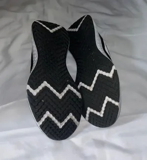 Nike Shoes thumbnail 2