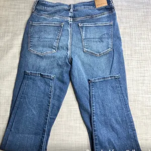 ✨ American Eagle Ne(x)t Level High-Waisted Distressed Jegging / Skinny Jeans ✨ thumbnail 6