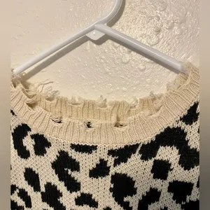 Staccato Black/Cream Distressed Long Sleeve Cheetah Print Sweater thumbnail 4