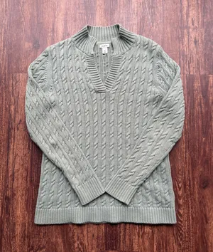 LL Bean Women’s M Sage Green Cotton Cable Knit Sweater Notch V-Neck Pullover thumbnail 1