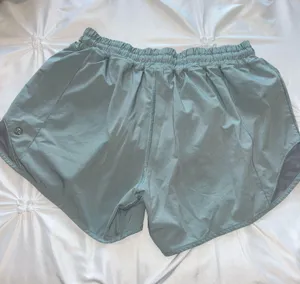 Lululemon Hotty Hot Shorts thumbnail 2
