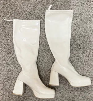 Beige Knee thumbnail 1