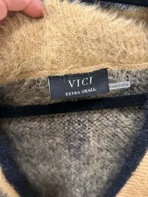 VICI Cardigan thumbnail 3