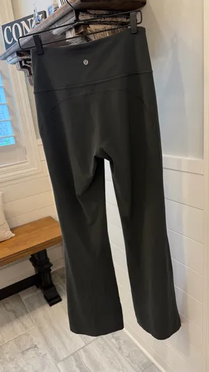 Lululemon Groove Pants Flare Pants - Size 8 thumbnail 3