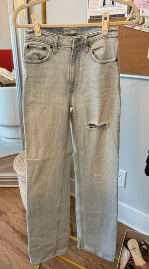 Abercrombie Light Wash Jeans 90s Relaxed thumbnail 2