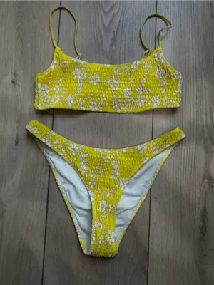 Triangl Inesa Yellow Pop Textured Floral Bikini Set Size Large Bottom Medium Top thumbnail 9
