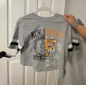 Cropped Tshirt Gray thumbnail 1