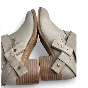 UGG Australia Elora Sahara Genuine Smooth Leather Stacked Heel Ankle Boot Size 5 thumbnail 8