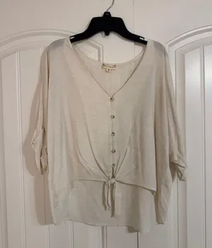 Hem & Thread Blouse thumbnail 1