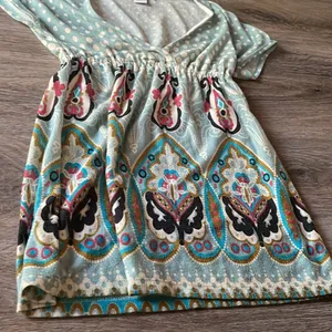 Charlotte Russe Pastel Paisley Tunic Size Small thumbnail 2