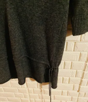 Abercrombie and Fitch woman's sweater 30 x 17 width. Gray with hoodie thumbnail 4