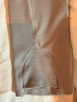 Lululemon Size 12 Striped Long Sleeve Running Top Still Your Mind Gray thumbnail 3