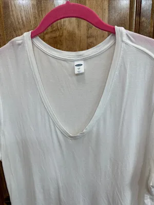 Old Navy White V-Neck Luxe Short Sleeve Tee Size Large thumbnail 3