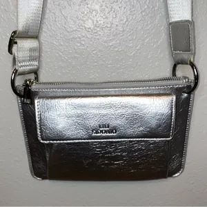 Lili Sidonio x Molly Bracken Metallic Silver‎ Crossbody Bag thumbnail 2