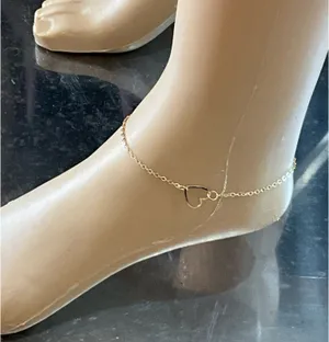 Elegant Gold Heart Charm Anklet thumbnail 4