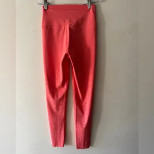 NWOT Offline By Aerie Goals Lasercut 7/8 Hi Rise‎ Pink Real Good Leggings thumbnail 6