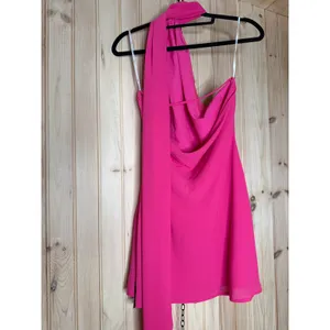 NWT Lulus Isloda Pink One-Shoulder Backless Sash Mini Dress Party Cocktail Sz M thumbnail 5