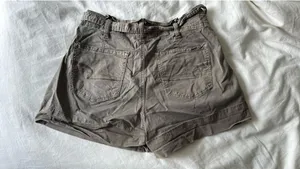 American Eagle Super Stretch Size 2 Shorts With Belt thumbnail 2