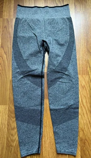 Victoria’s Secret pink seamless leggings thumbnail 1