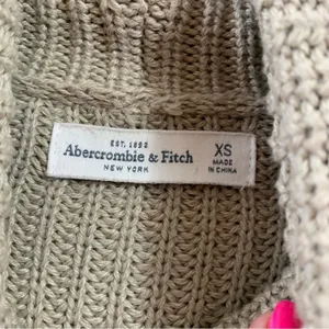 Abercrombie & Fitch Knit Mock Neck Tan Sweater thumbnail 2