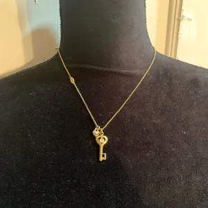 Juicy couture key necklace thumbnail 1