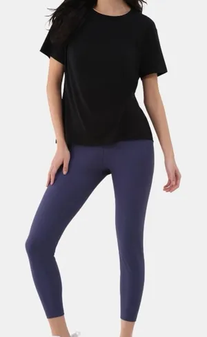 Avia Women's Black Athletic Tee Curved Seam‎ - Size Small NWT thumbnail 1