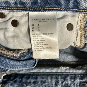 American Eagle 90s Boyfriend Distressed 100% Cotton Jean Shorts Size 0 thumbnail 6