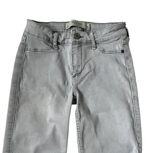 Abercrombie & Fitch Size 25/0 Ankle Skinny Jean Stretch Light Gray | 29-9 thumbnail 2